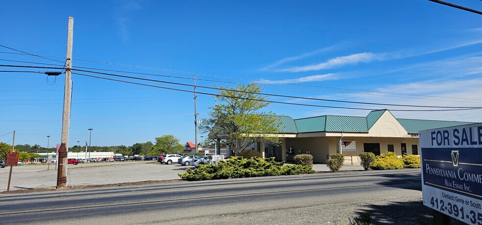 2639 Darlington Rd, Beaver Falls, PA à vendre - Photo de l’immeuble – Image 2 sur 7