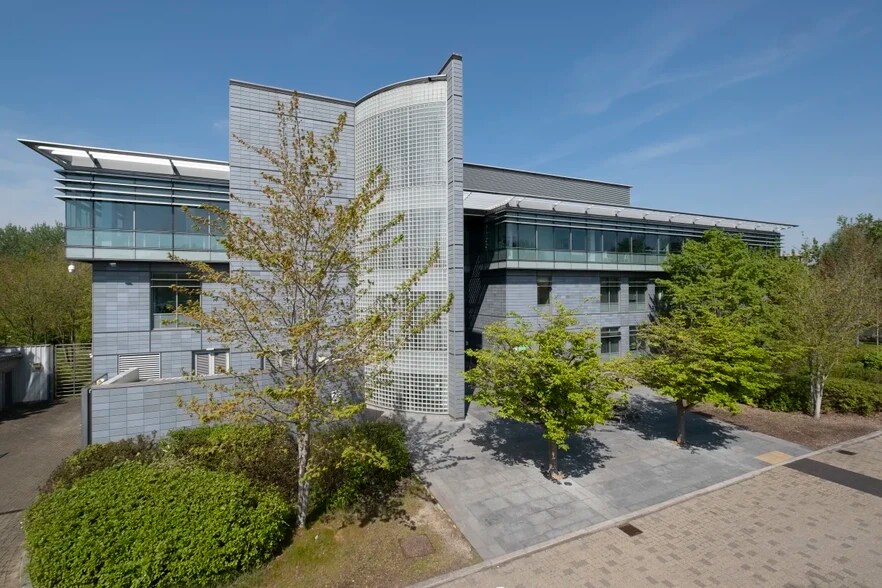 200 Brook Dr, Reading à louer - Photo de l’immeuble – Image 2 sur 12
