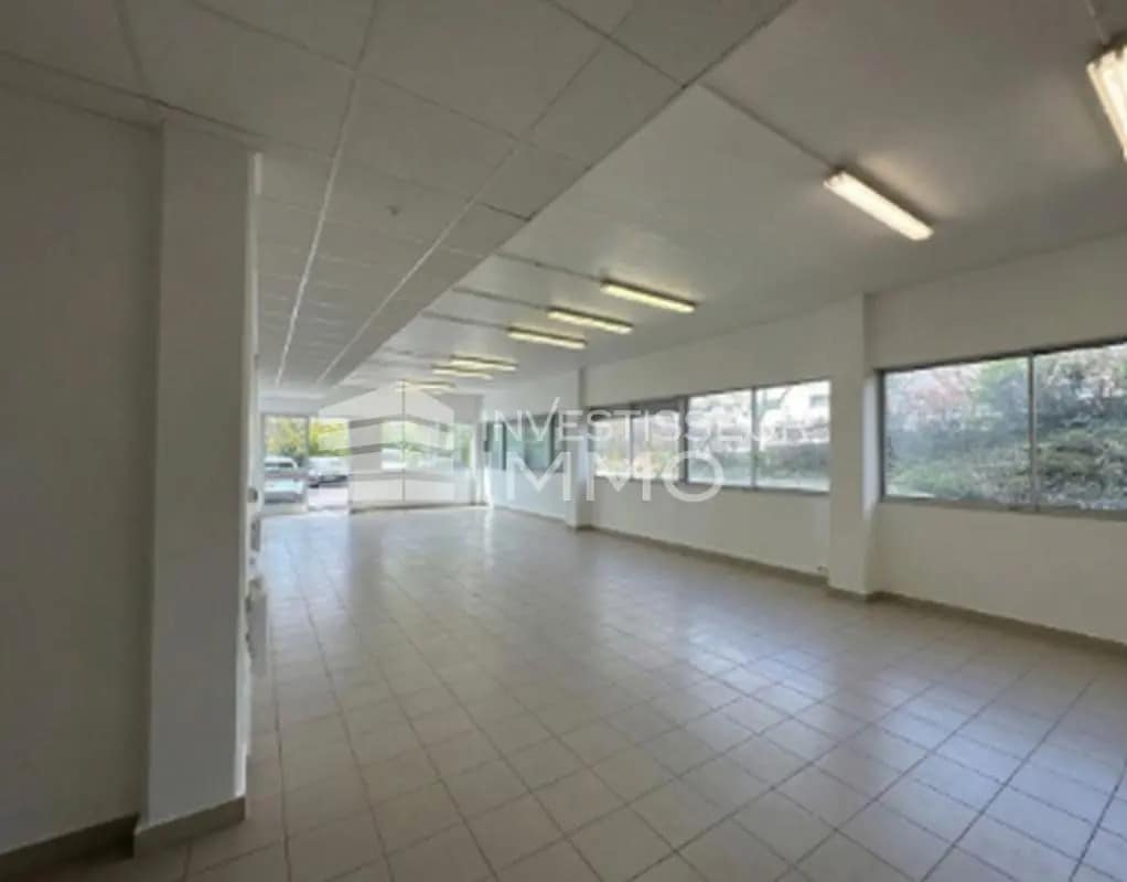 Local d’activités dans Palaiseau à louer Photo intérieure– Image 1 sur 4