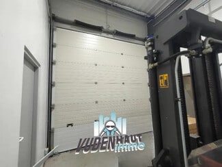 Plus de détails pour Local d'activités à louer