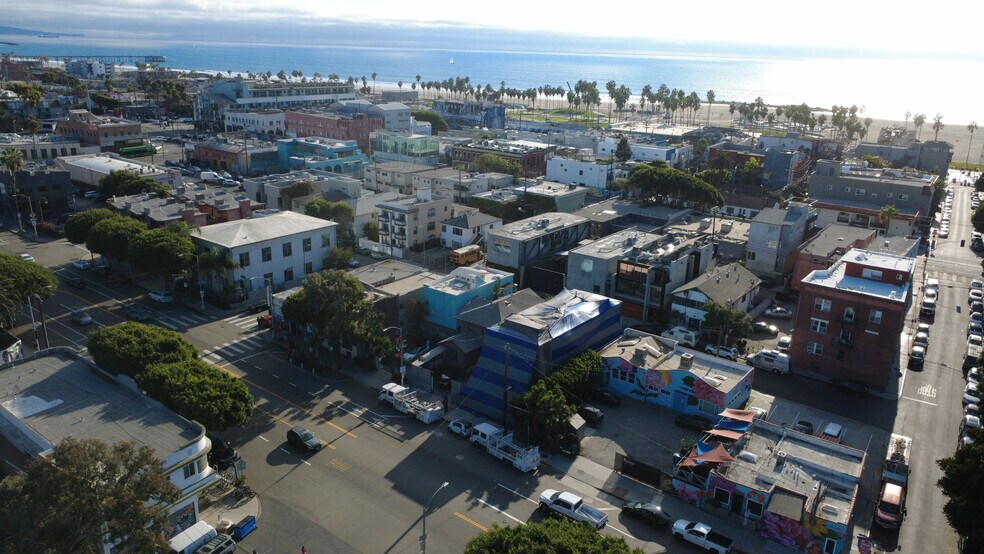 1322 Innes Pl, Venice, CA à vendre - Photo de l’immeuble – Image 3 sur 37