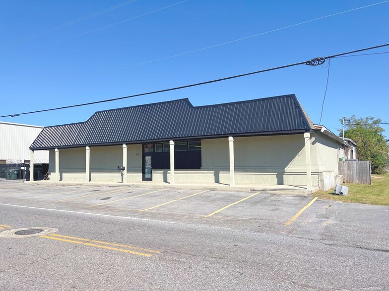 400 Herman St, Pensacola, FL à louer - Photo de l’immeuble – Image 1 sur 13