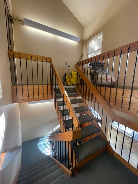 995 Beaver Grade Rd, Coraopolis, PA à louer - Photo de l’immeuble – Image 3 sur 15
