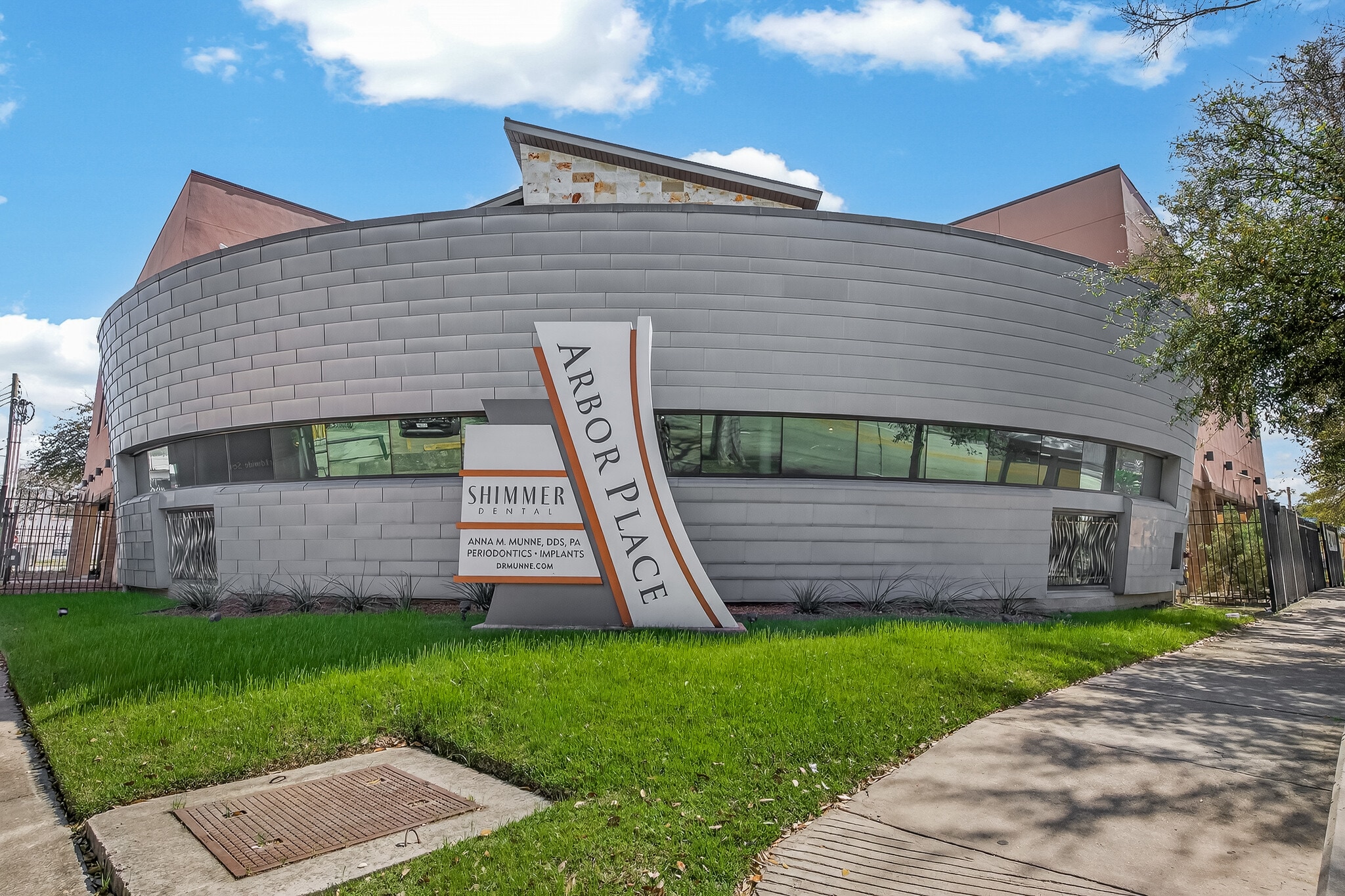 4817 Main St, Houston, TX à louer Photo principale– Image 1 sur 24