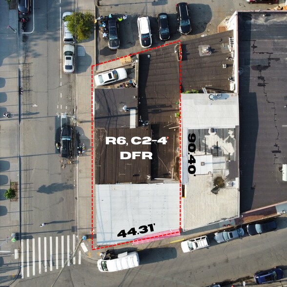 2014 Cornaga Ave, Far Rockaway, NY à vendre - Photo de l’immeuble – Image 2 sur 3