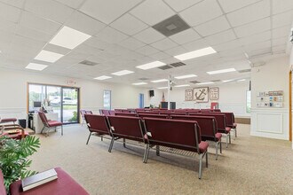 614 E Jefferson St, Brooksville, FL à louer Photo intérieure– Image 2 sur 19