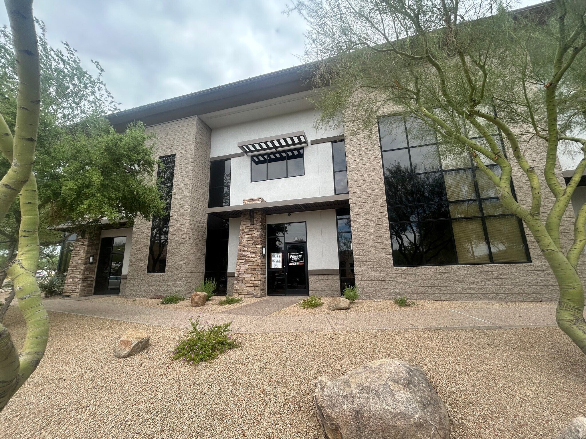7343 E Adobe Dr, Scottsdale, AZ à louer Photo de l’immeuble– Image 1 sur 8