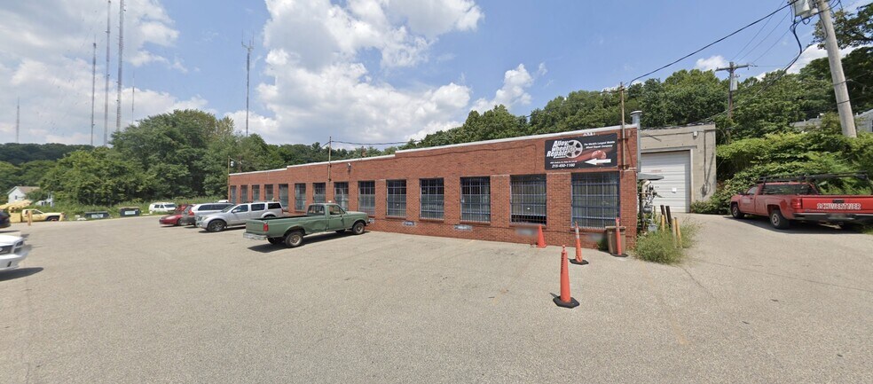 4889 Umbria St, Philadelphia, PA à vendre - Photo de l’immeuble – Image 3 sur 15