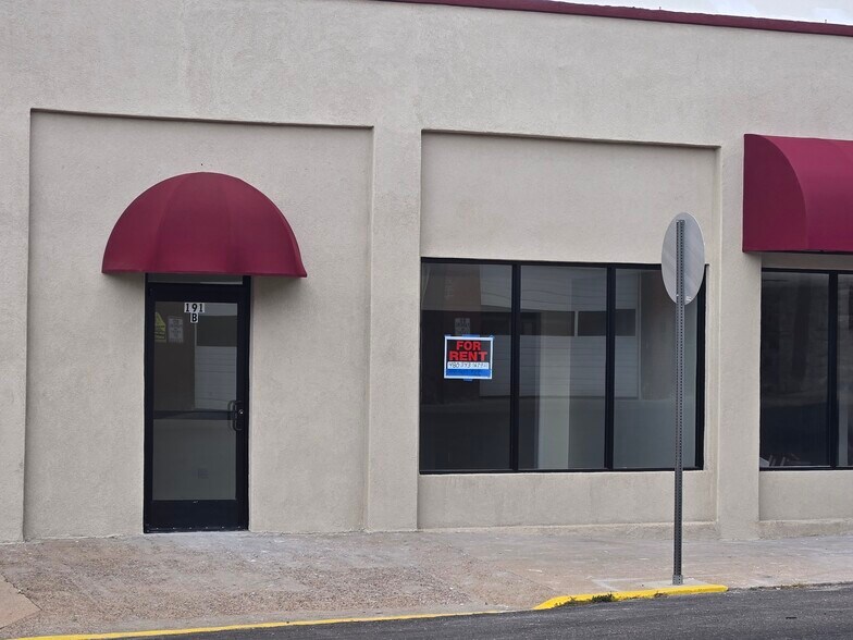 191 W Cedar St, Globe, AZ à louer - Photo de l’immeuble – Image 2 sur 13