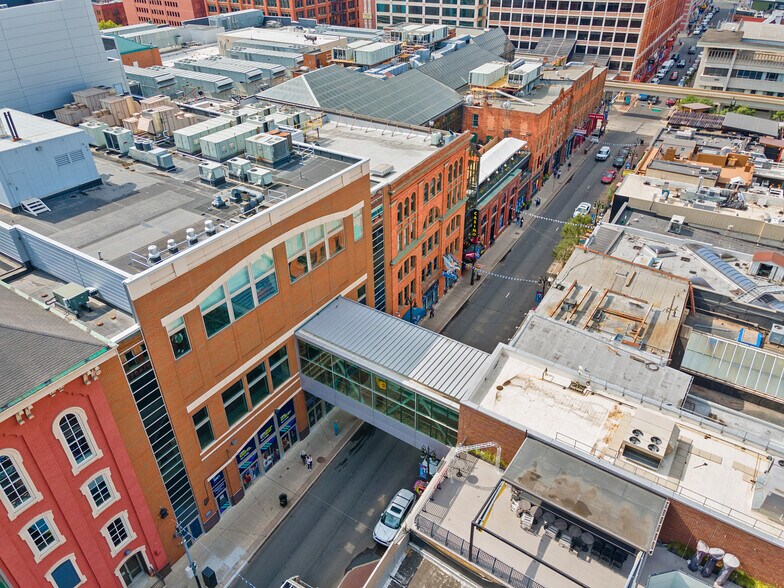 546-570 Monroe St, Detroit, MI à louer - Photo de l’immeuble – Image 3 sur 7