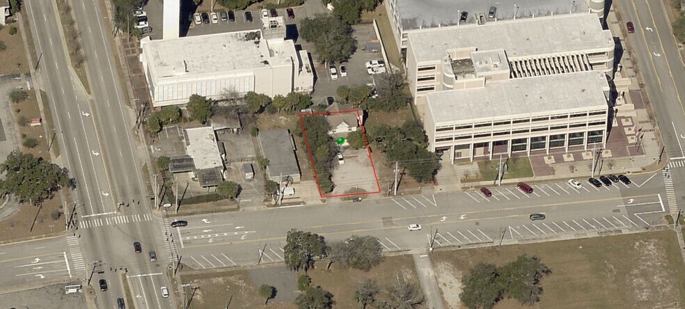 228 Bay St, Daytona Beach, FL à vendre - Photo principale – Image 1 sur 1