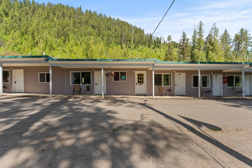 8612 Washington 31 Hwy, Metaline, WA à vendre - Photo de l’immeuble – Image 3 sur 83