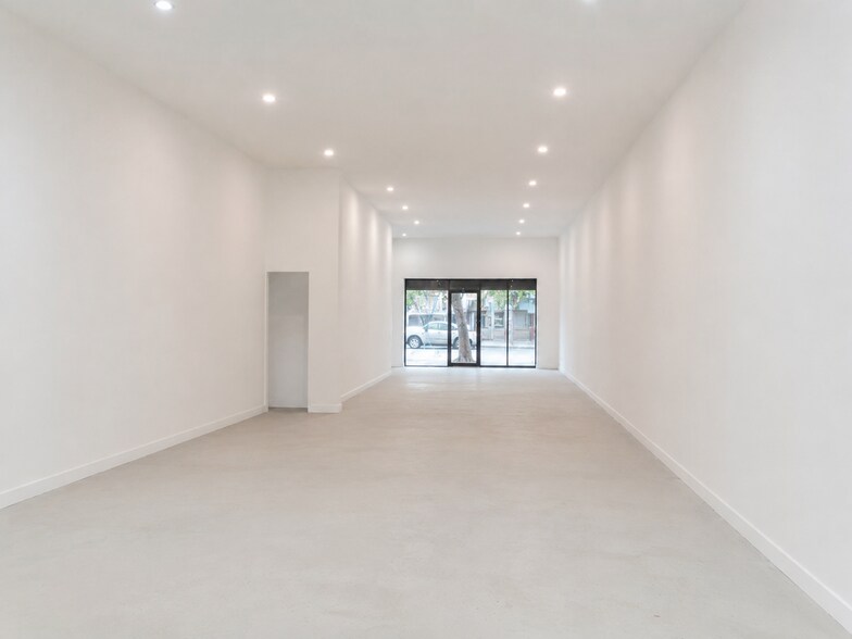 5520 Myrtle Ave, Ridgewood, NY à louer - Photo principale – Image 1 sur 2
