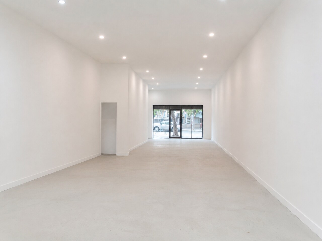 5520 Myrtle Ave, Ridgewood, NY à louer Photo principale– Image 1 sur 3