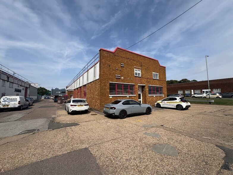 Wilbury Way, Hitchin à vendre - Photo de l’immeuble – Image 3 sur 14