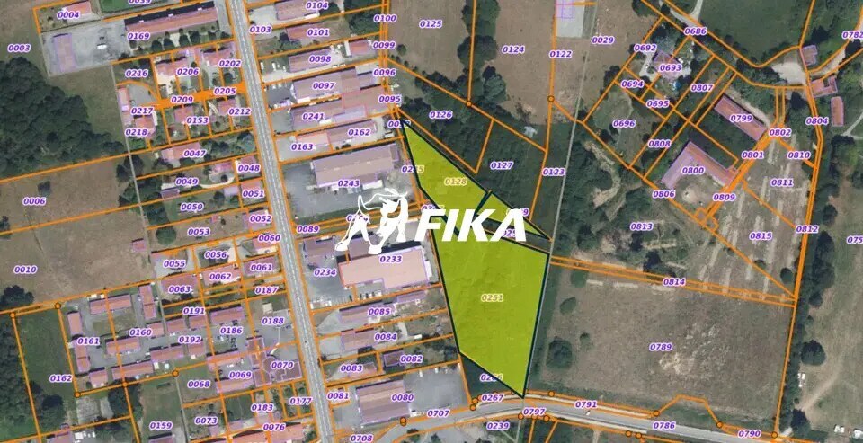 Terrain dans Lannemezan à vendre Photo principale– Image 1 sur 4