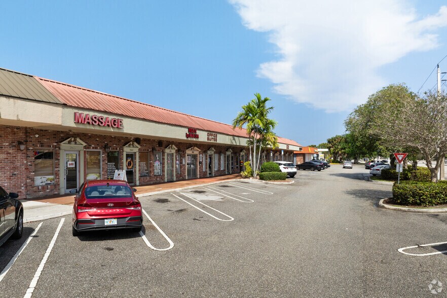 7831-7865 W Sample Rd, Coral Springs, FL à vendre - Photo de l’immeuble – Image 2 sur 7