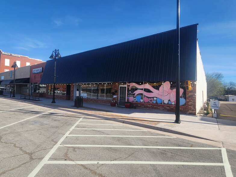 218 W Main St, Purcell, OK à louer - Photo de l’immeuble – Image 2 sur 3
