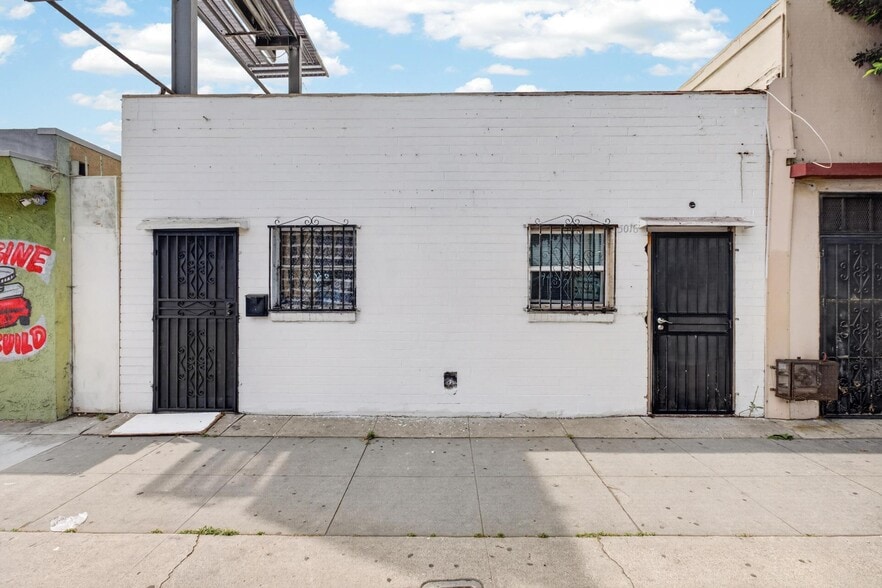5016 E Olympic Blvd, Los Angeles, CA à vendre - Photo principale – Image 1 sur 17