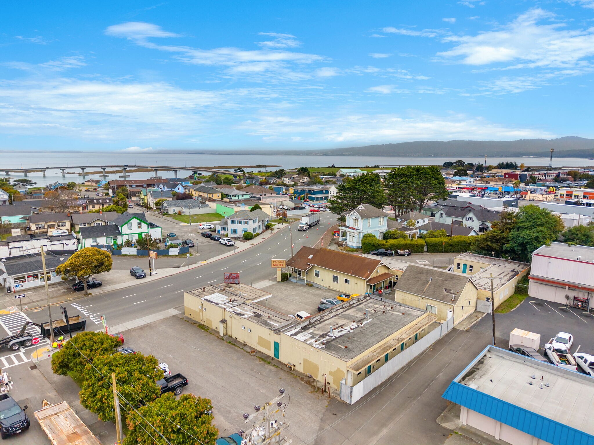 1420 4th St, Eureka, CA à vendre Photo de l’immeuble– Image 1 sur 9