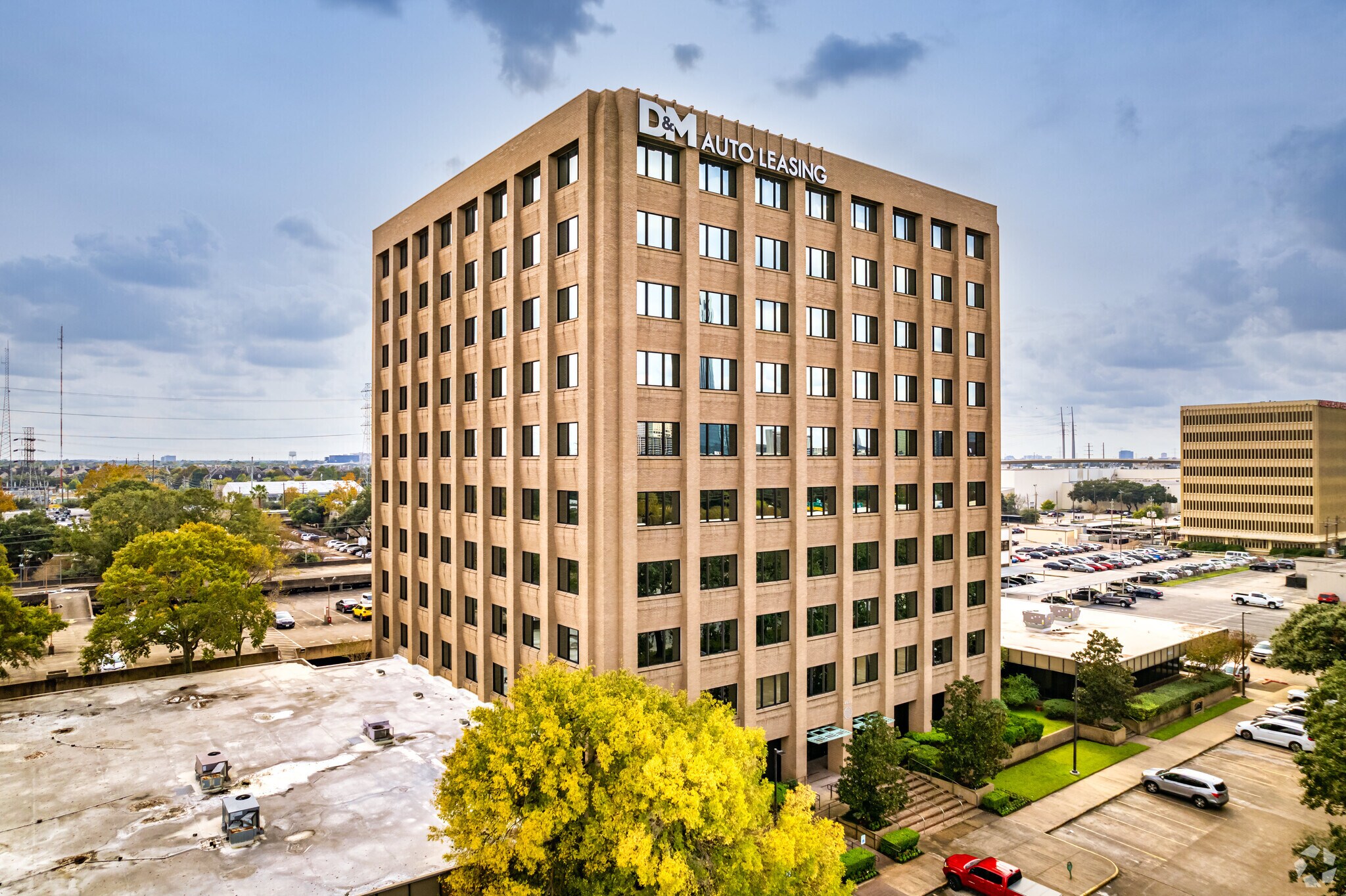 4635 Southwest Fwy, Houston, TX à louer Photo principale– Image 1 sur 13