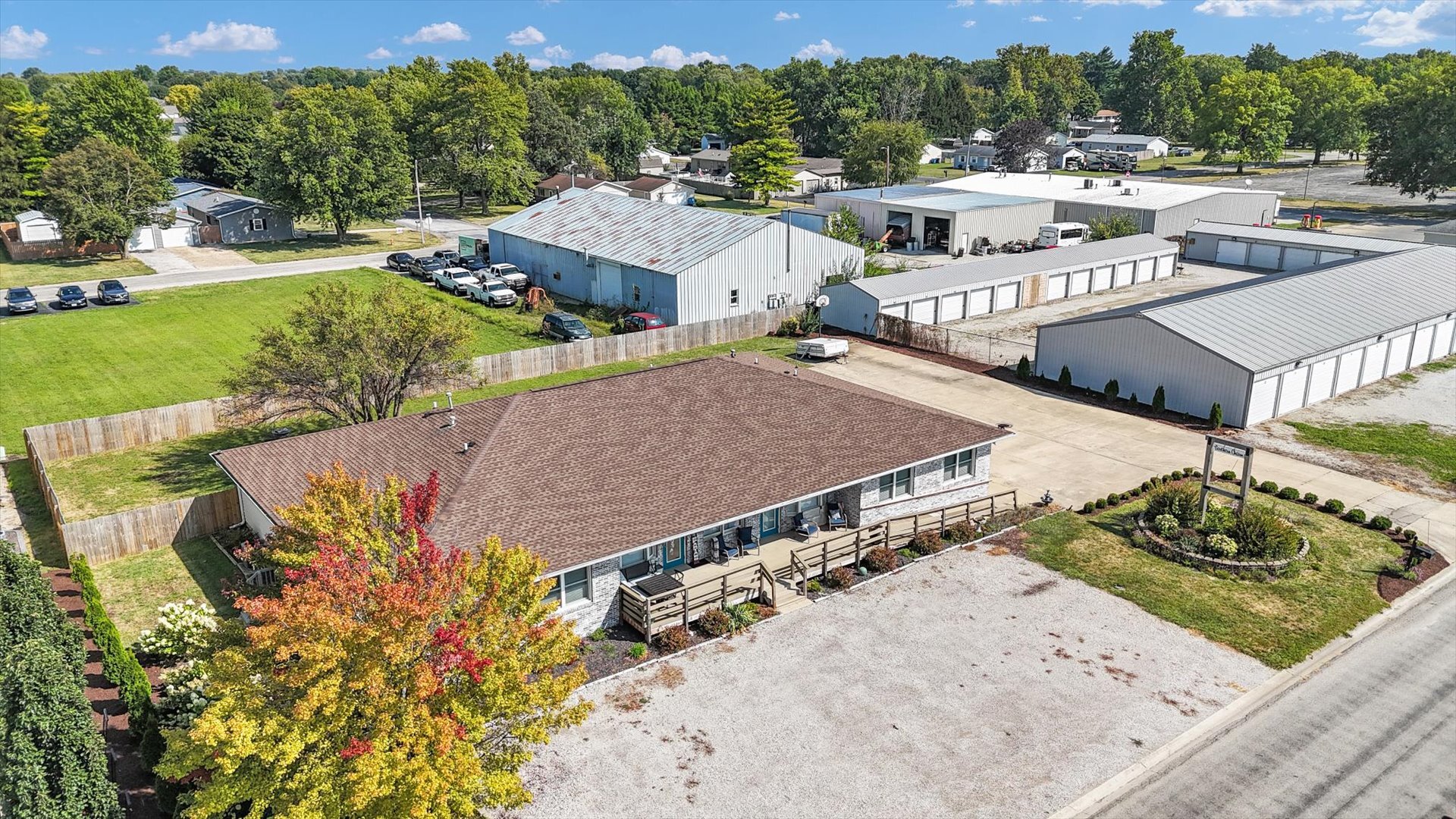 808 N 3rd St, Saint Joseph, IL à vendre Photo de l’immeuble– Image 1 sur 46