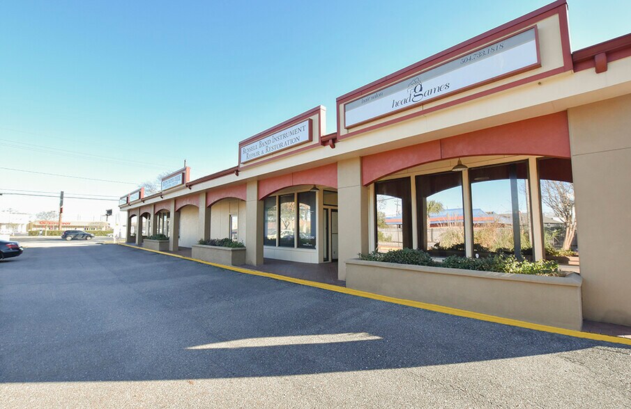 6824 Veterans Memorial Blvd, Metairie, LA à louer - Photo principale – Image 1 sur 3