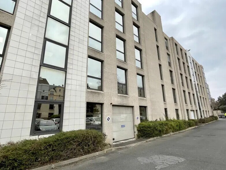 53 Boulevard De La République, Chatou à louer - Photo de l’immeuble – Image 3 sur 8