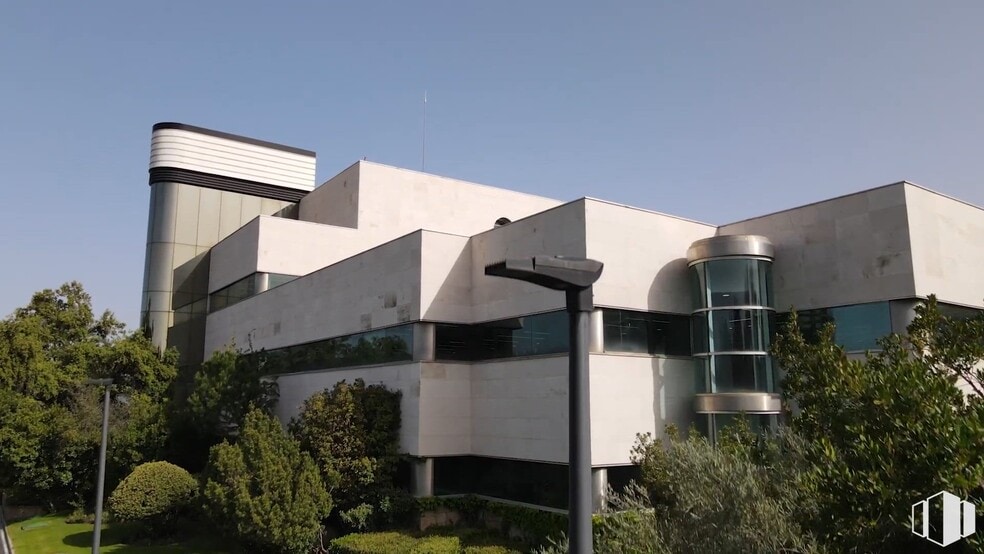 Calle Severo Ochoa, 2, Las Rozas de Madrid, Madrid à louer - Vidéo sur l’annonce professionnelle – Image 2 sur 38