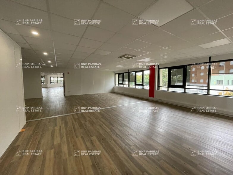 8 Boulevard Albert Einstein, Nantes à louer - Photo de l’immeuble – Image 2 sur 13
