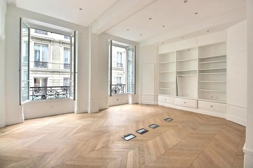 Bureau dans Paris à louer - Photo de l’immeuble – Image 2 sur 7