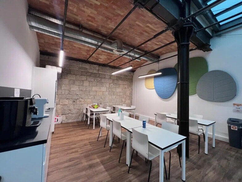 Bureau dans Marseille à louer - Photo de l’immeuble – Image 3 sur 15