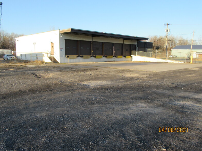6454 Taft Rd E, East Syracuse, NY à louer - Photo de l’immeuble – Image 2 sur 6