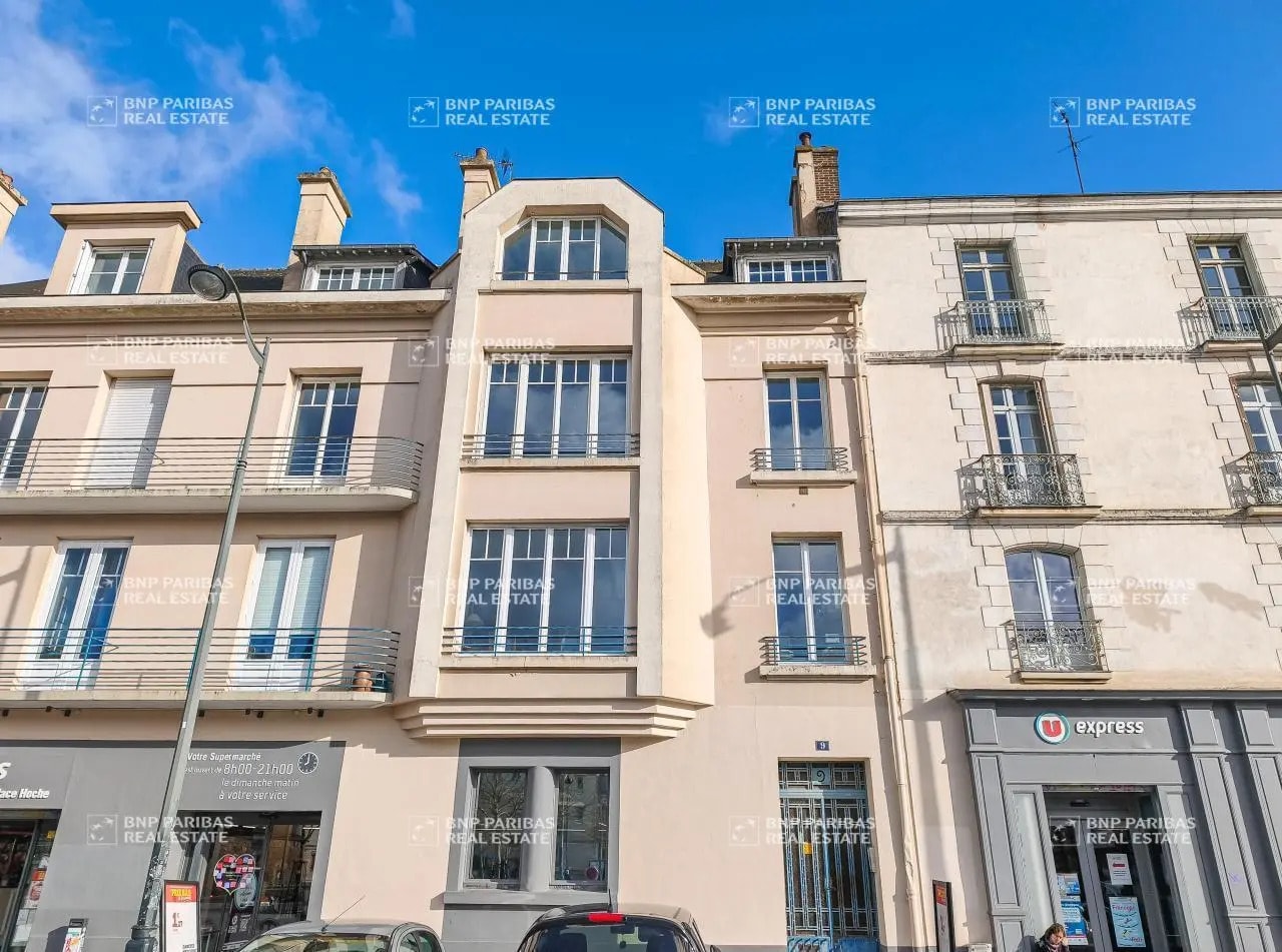 Bureau dans Rennes à louer Photo de l’immeuble– Image 1 sur 12