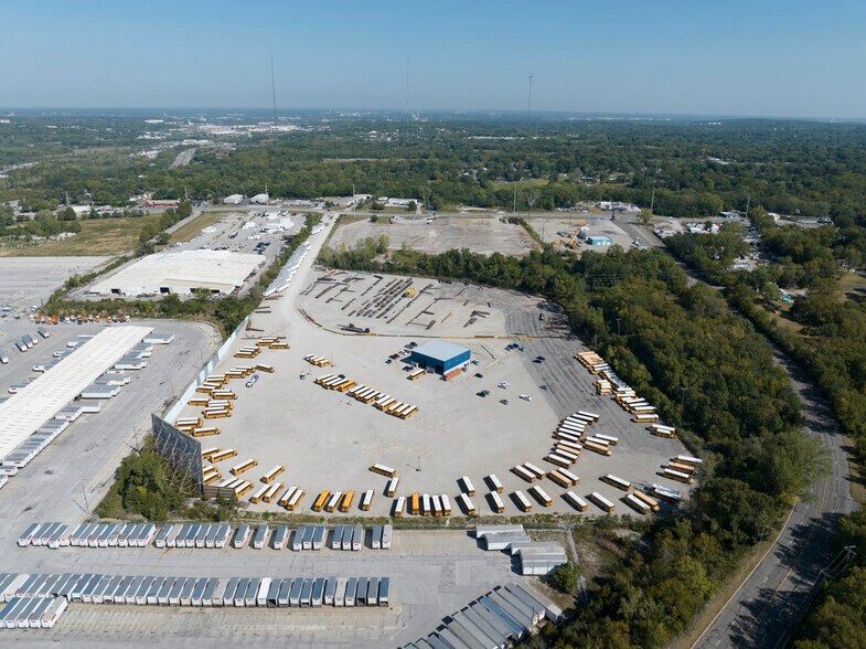 8753 E US Highway 40, Kansas City, MO à louer - Aérien – Image 3 sur 3