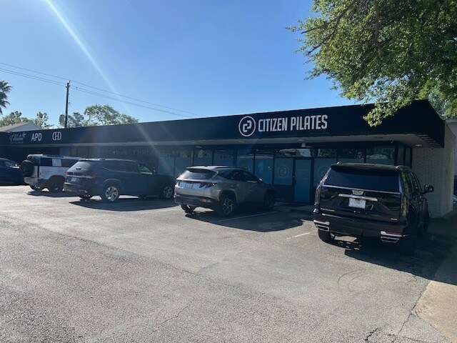 940 Heights Blvd, Houston, TX à louer - Photo de l’immeuble – Image 3 sur 7