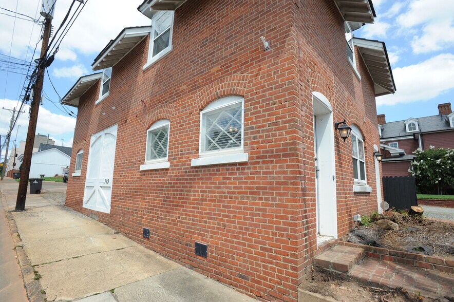 119 S Marshall St, Winston-Salem, NC à louer - Photo de l’immeuble – Image 1 sur 16