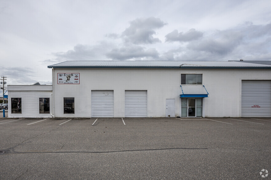 44915 Yale Rd, Chilliwack, BC à louer - Photo de l’immeuble – Image 2 sur 2