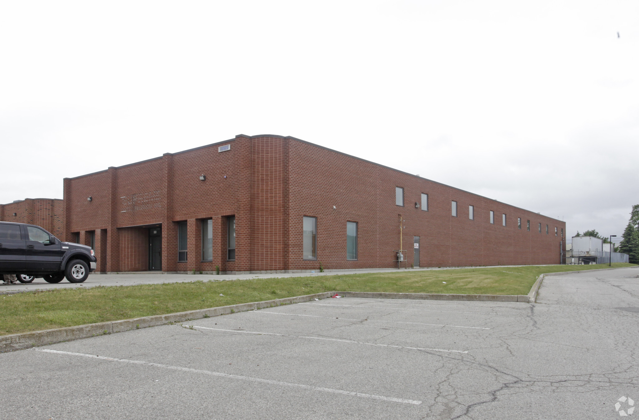 7375 Tranmere Dr, Mississauga, ON à louer Photo principale– Image 1 sur 3