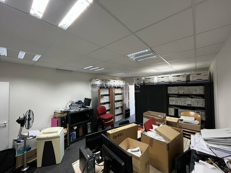 Bureau dans Rosny-sous-Bois à louer - Photo intérieure – Image 3 sur 12