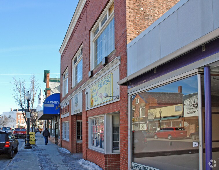 38-44 N Main St, Rochester, NH à louer - Photo de l’immeuble – Image 2 sur 17