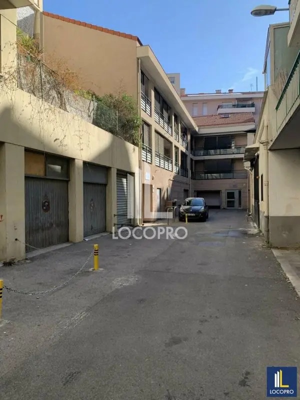 Immeuble residentiel dans Nice à vendre Photo de l’immeuble– Image 1 sur 5