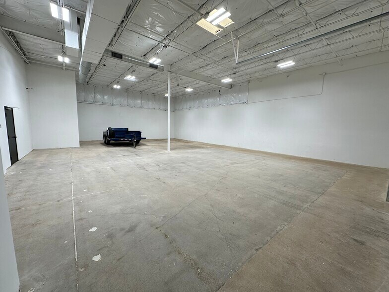 11157 Ables Ln, Dallas, TX à vendre - Photo intérieure – Image 2 sur 7