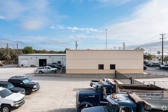 7575 W Loop 1604, San Antonio, TX à louer Photo intérieure– Image 2 sur 13
