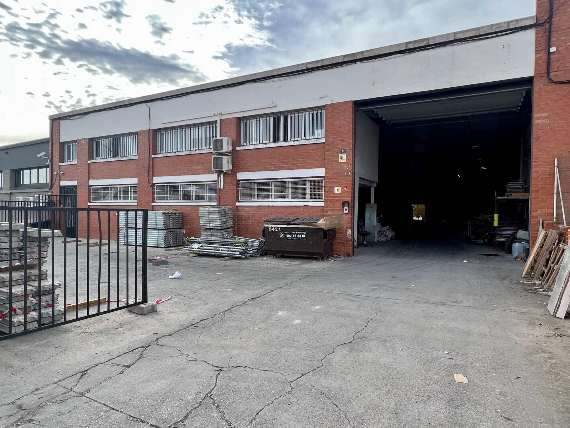 Industriel/Logistique dans Sant Quirze del Vallès, Barcelona à louer Photo principale– Image 1 sur 16