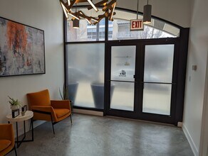 1935 S Wabash Ave, Chicago, IL à louer Photo intérieure– Image 1 sur 2