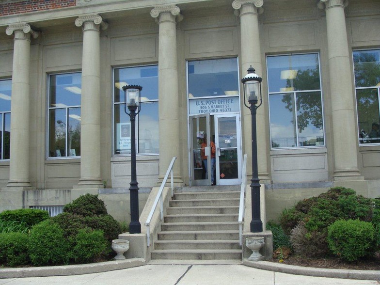 305 S Market St, Troy, OH à louer - Photo de l’immeuble – Image 3 sur 3