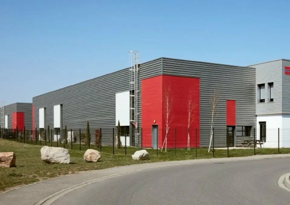 Local d’activités dans Saint-Priest à louer Photo de l’immeuble– Image 1 sur 4