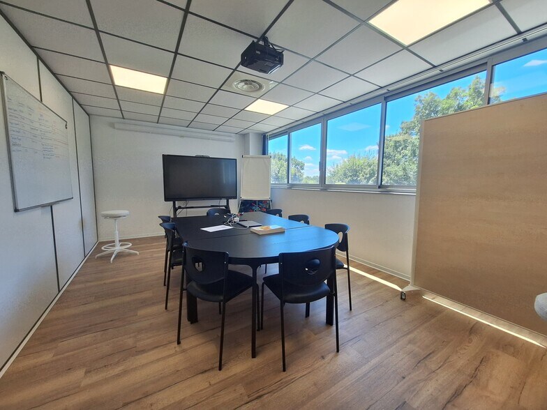 Bureau dans Bordeaux à louer - Photo de l’immeuble – Image 3 sur 7