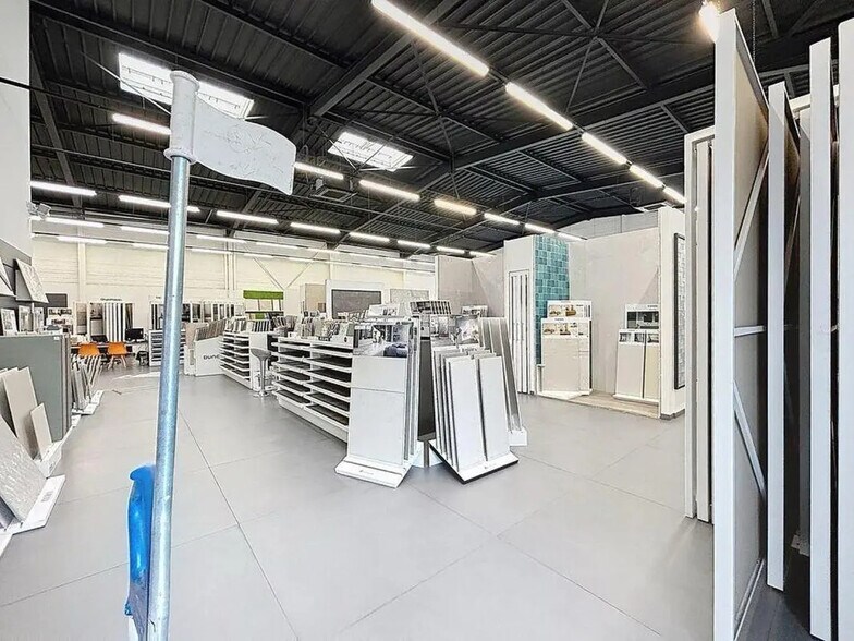 141 Route De Grenoble, Saint-Priest à louer - Photo intérieure – Image 2 sur 8